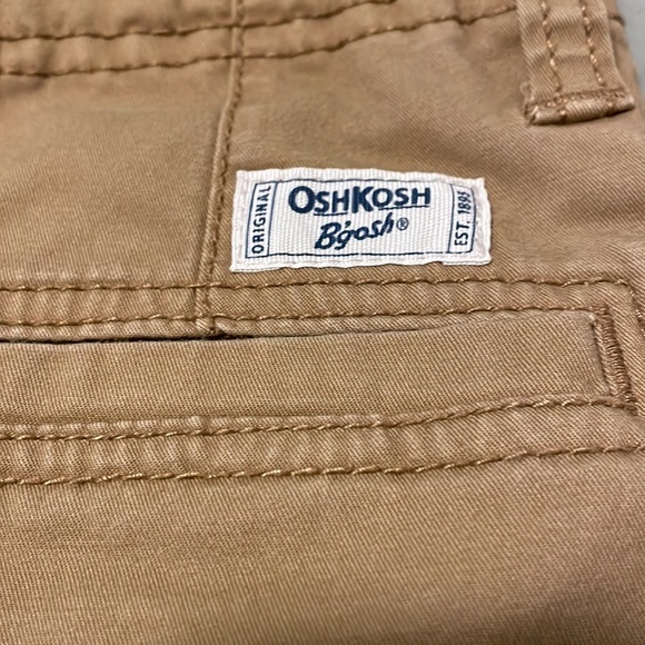 OshKosh boys shorts Size 6 *Like New* - Picture 3 of 5